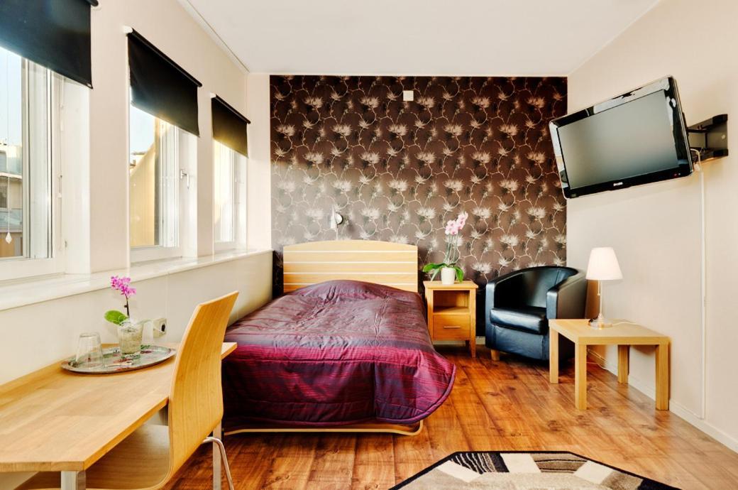 Hotell City Хернёсанд Экстерьер фото